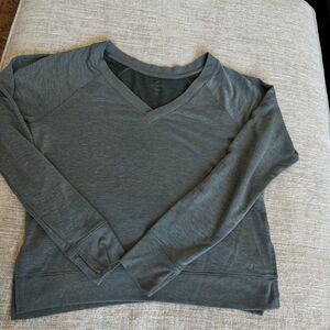 Freely Women's Gray Sweatshirt W/Thumbholes Sz S